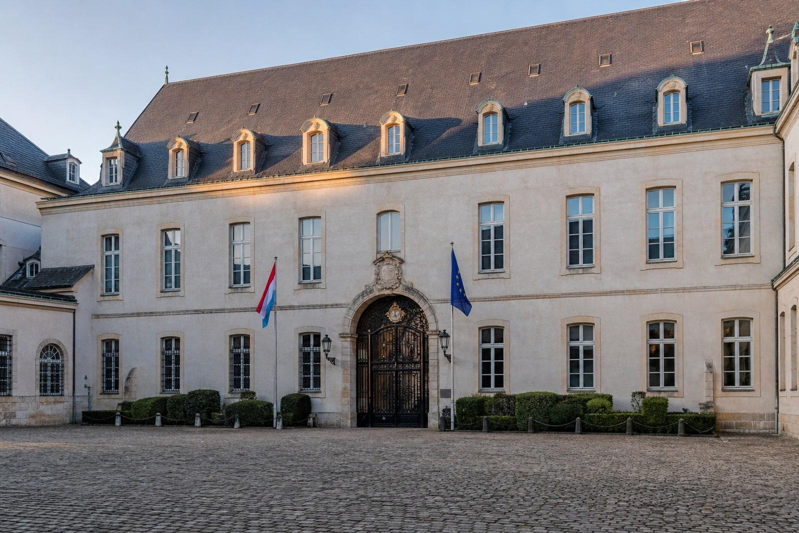 Den Hôtel Saint-Maximin, Sëtz vum Staatsministère an Treffpunkt vum Regierungsrot